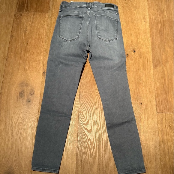 A&F Simone High Rise Super Skinny - Picture 2 of 3